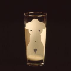 Milchglas - Oscar Tusquets Blanca