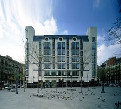 Triomf - Oscar Tusquets Blanca