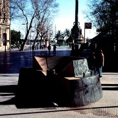 Monument to the Santpere - Oscar Tusquets Blanca