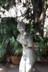 Villa Andrea garden - Oscar Tusquets Blanca